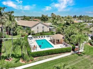 326 Bradstrom Cir APT 204F, Naples, FL 34113