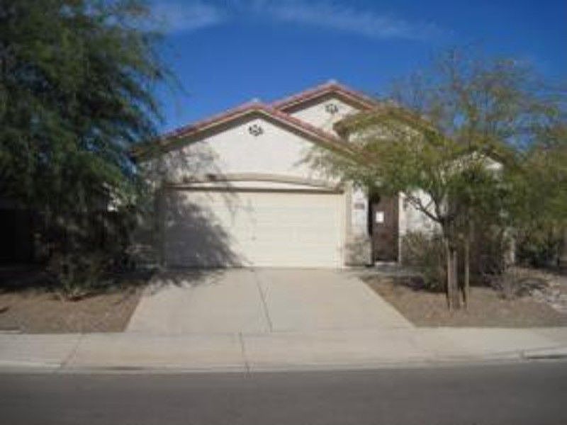 1st image of 1738 E Chaparral Dr