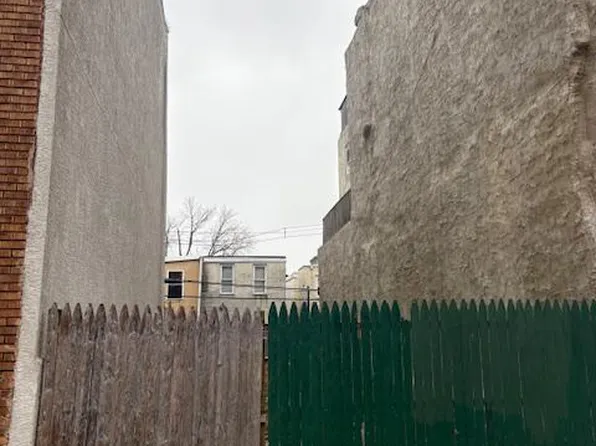 1512 Christian St, Philadelphia, PA 19146