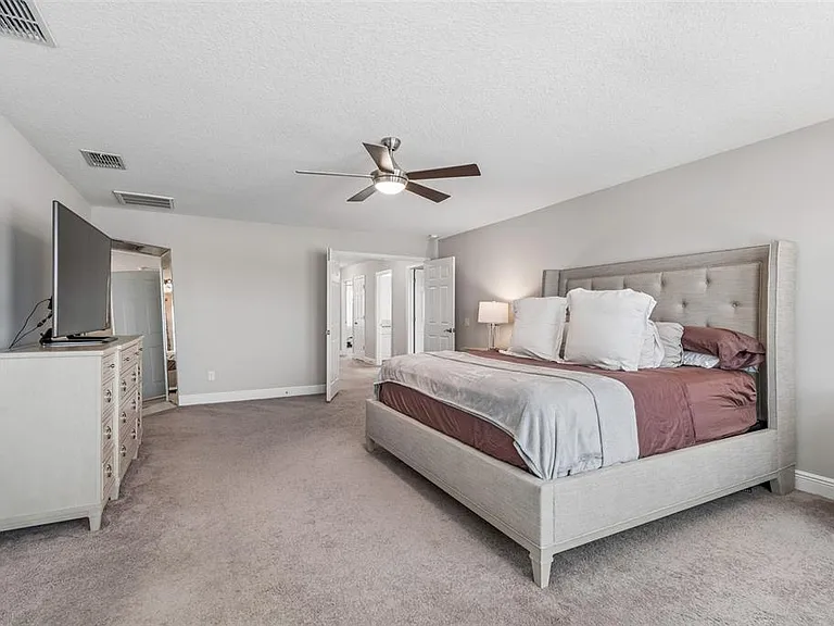 19328 Breynia Dr — Photo 35