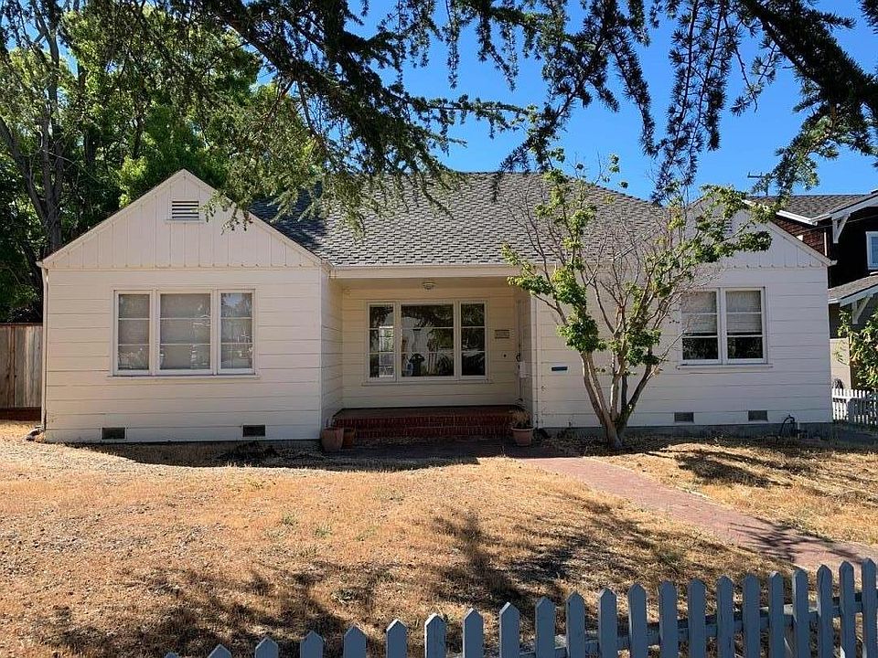 1st image of 1880 Arroyo Ave