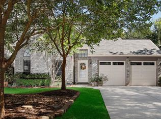 95 N Pathfinders Cir, Spring, TX 77381