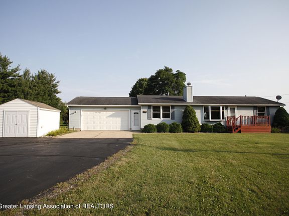3rd image of 9643 W Grand River Ave