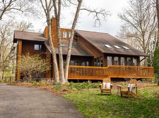 5870 Timber Ridge Trl, Fitchburg, WI 53711