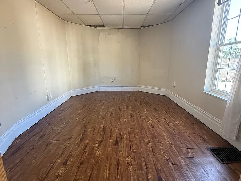 382 Forest Avenue — Photo 4