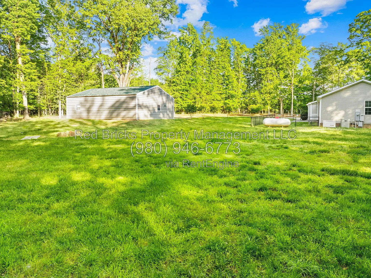 3 bed, 2.0 bath, 1633 sqft, $2,400 — Photo 4