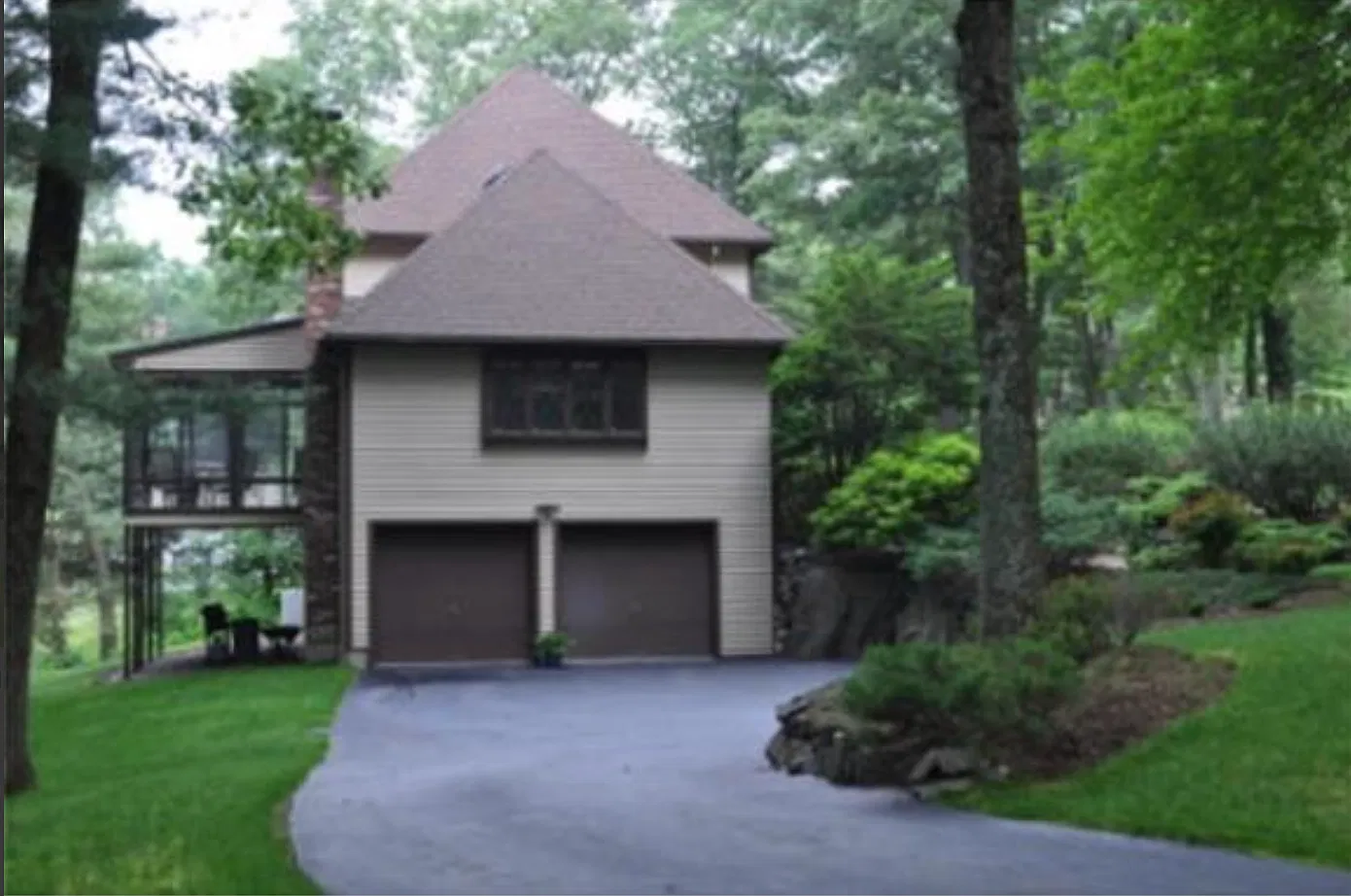 4 bed, 3000 sqft, $1,250 — Photo 2