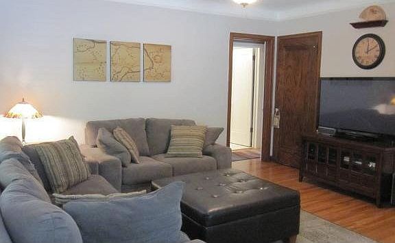 4th image of 763 Bellwood Avenue