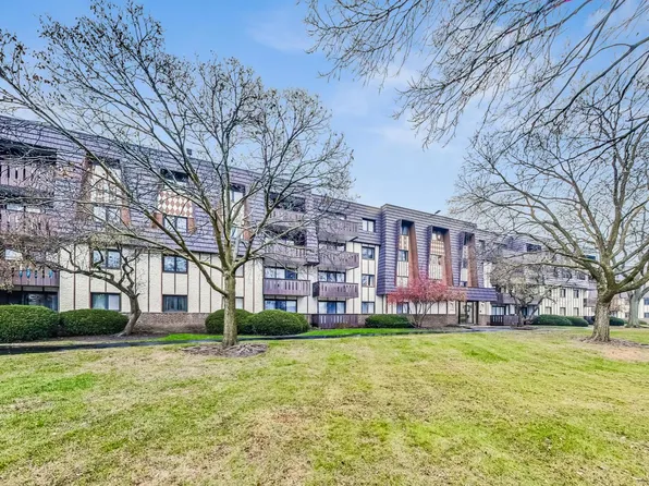 13200 W Heiden Cir Unit 2408, Lake Bluff, IL 60044