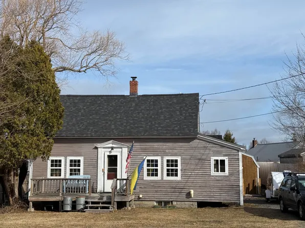 3 Evans Street, Eastport, ME 04631