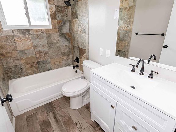5th image of 1212 Pine Knoll Ct