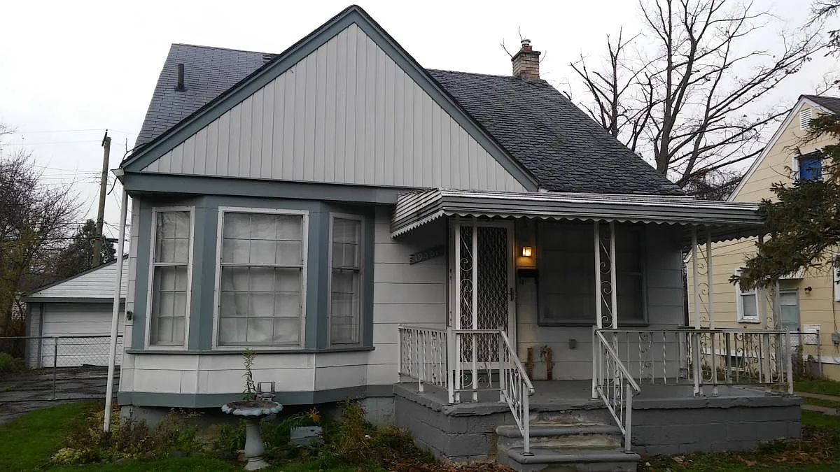 3 bed, 1200 sqft, $1,400 — Photo 1