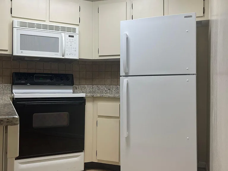 3540 Southpointe Dr — Photo 15