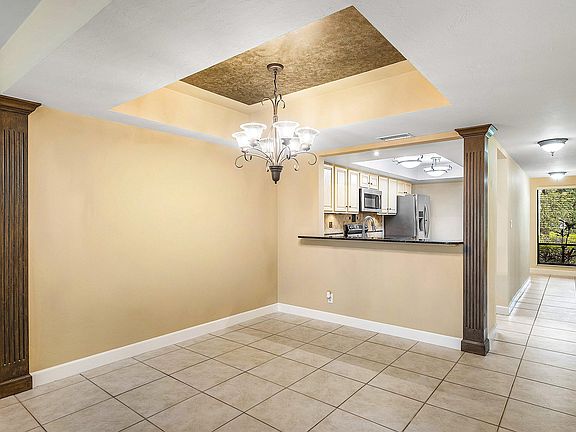 5th image of 5664 Santiago Circle