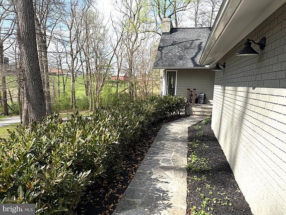 4th image of 14111 Longnecker Rd