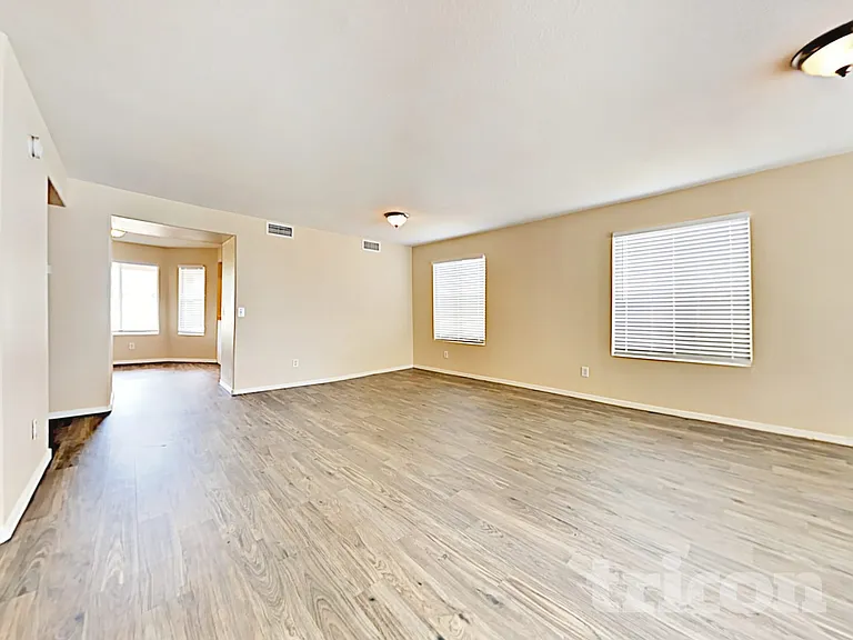 8668 W Hubbell St — Photo 5