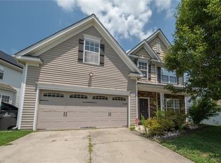4949 Old Towne Village Cir, Pfafftown, NC 27040