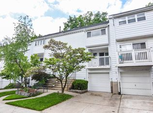 173 Dover Grn, Staten Island, NY 10312