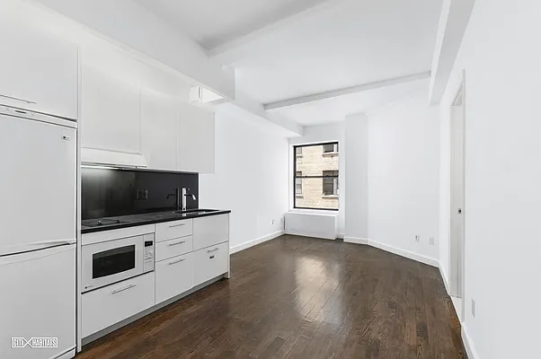 Rented by Citi Habitats | media 12