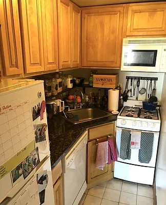 Rented by City Stop Realty | media 2