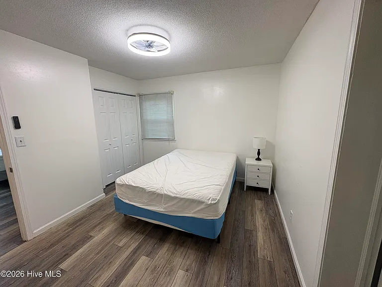 2000 Opal St — Photo 15