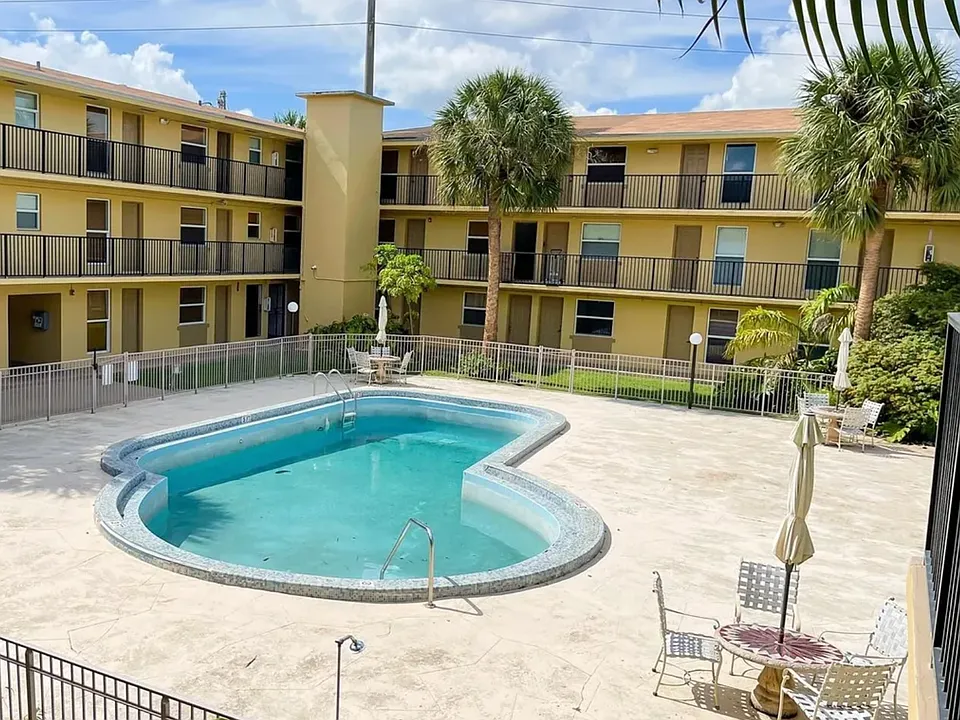 241 S Royal Poinciana Blvd #201