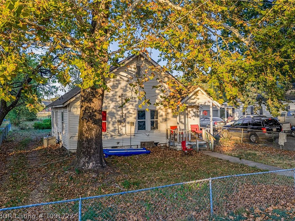 1st image of 3919 Rowe Ave