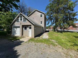 12 Edmunds Ln, Pine Bush, NY 12566