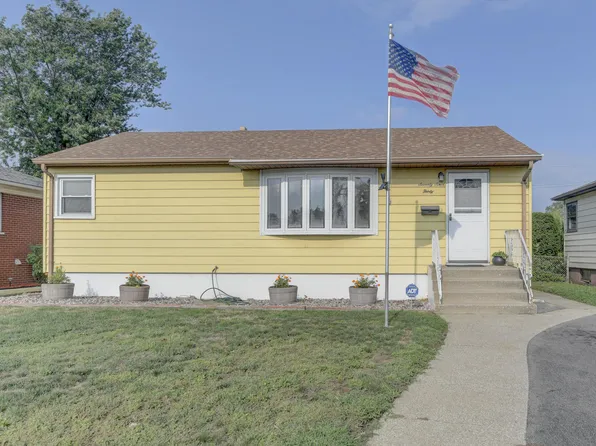 7630 Missouri Ave, Hammond, IN 46323