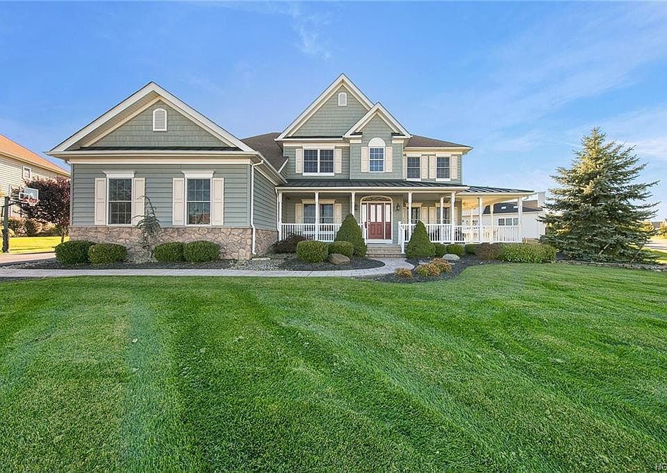 1st image of 44 Deangelis Dr