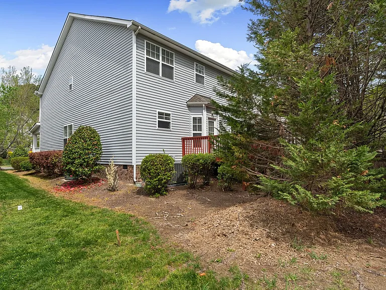3809 Stoneybrook Dr — Photo 22