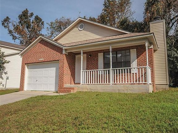 3rd image of 4432 Wesley Dr