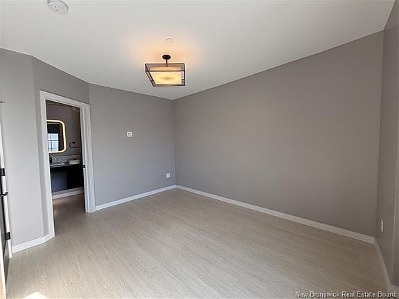 4th image of 28 King St