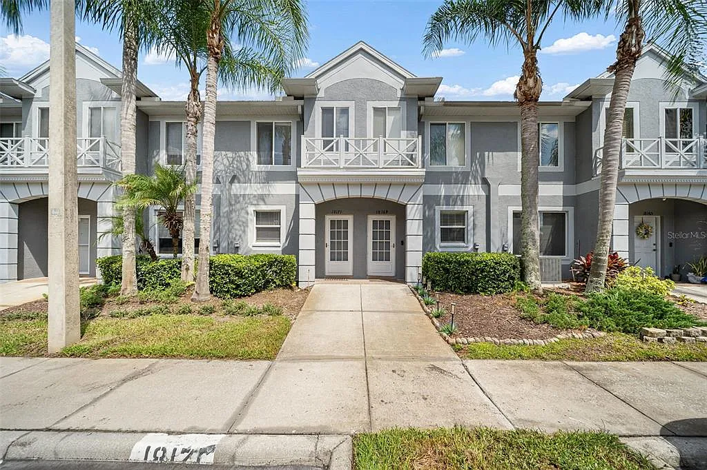 2 bed, 2.5 bath, 1496 sqft, $2,195 — Photo 1