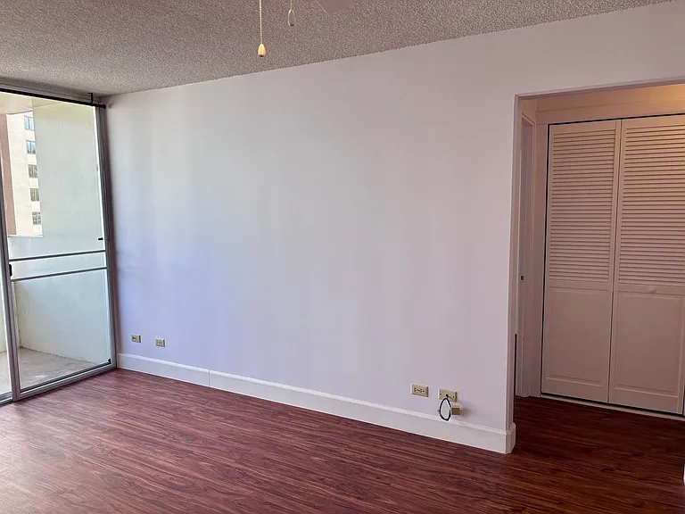 796 Isenberg St #9B — Photo 5