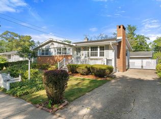 18851 Ridgewood Ave, Lansing, IL 60438