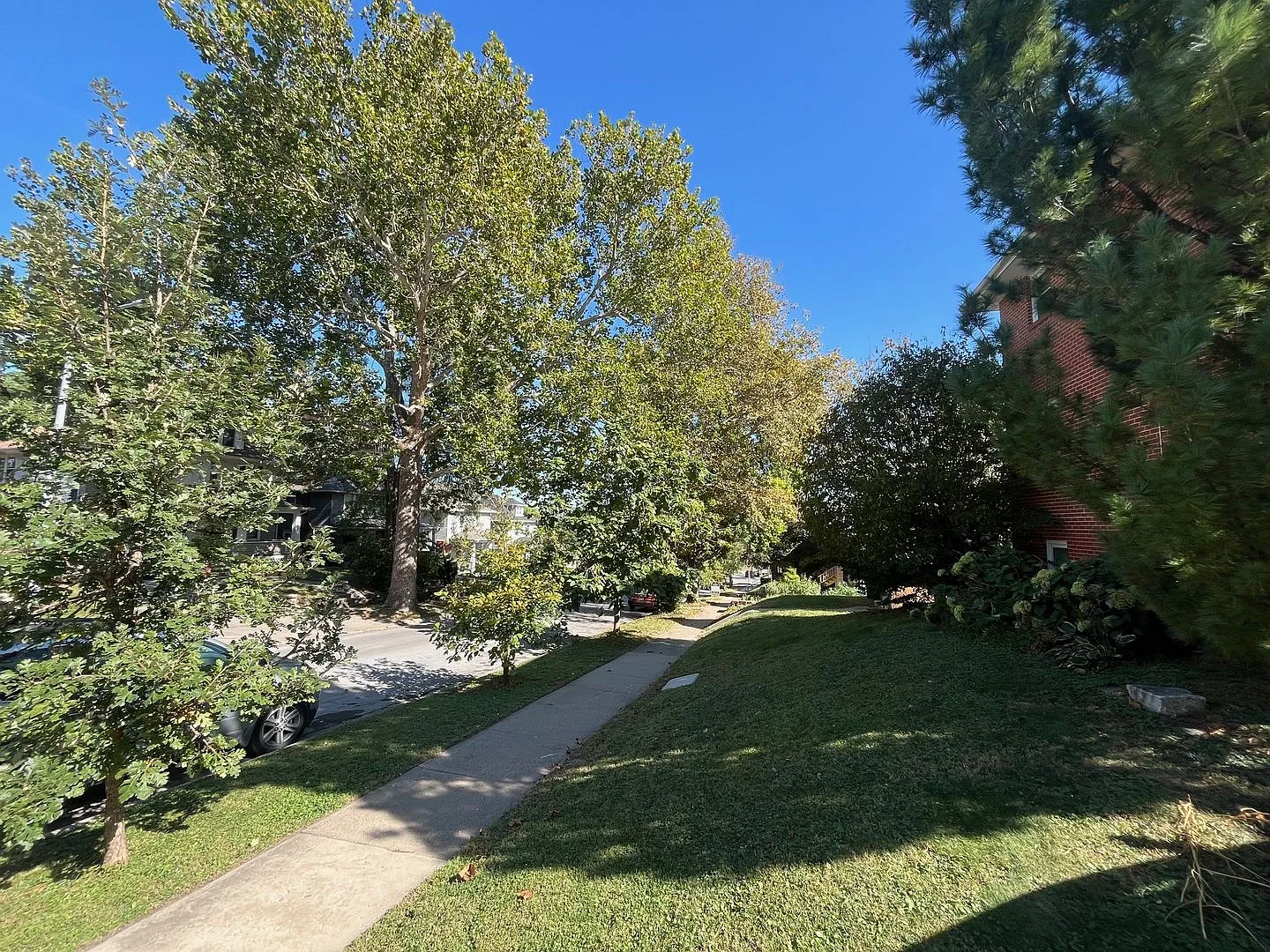 3323 & 3325 Webster Street — Photo 2
