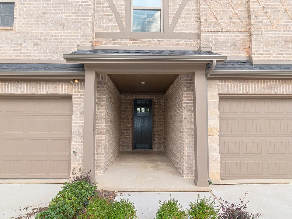1544 Homeplace Cir