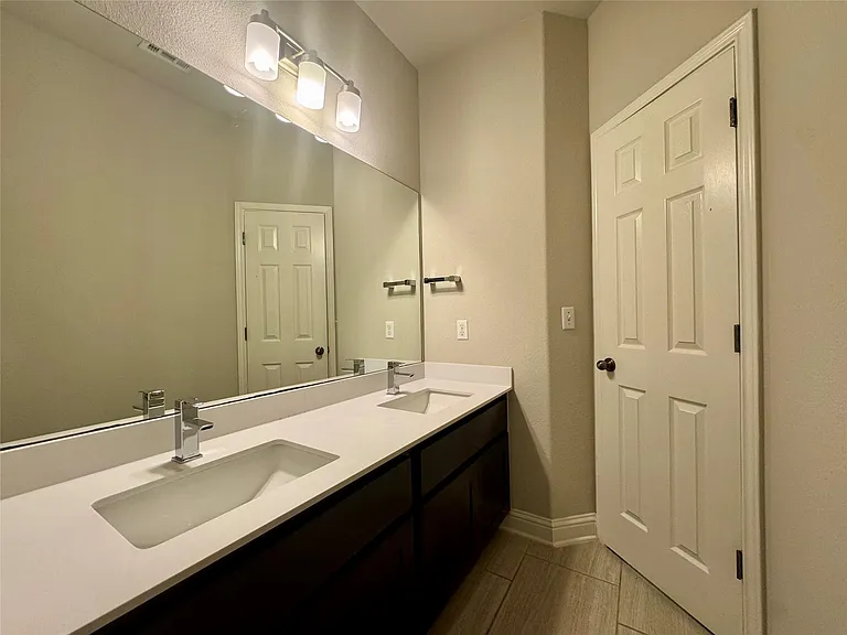 12524 Ondara Dr — Photo 36