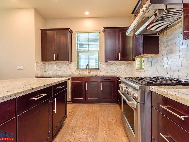 1567 Hidden Creek Ln — Photo 7