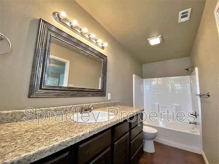 1559 Brady Way — Photo 8