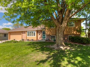 812 Hickory Dr, Huxley, IA 50124