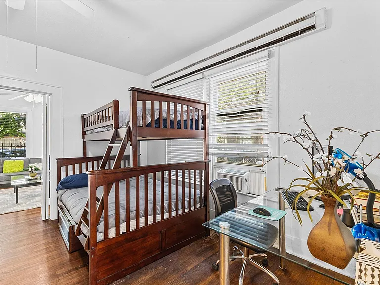 2509 Whitney St #A — Photo 7