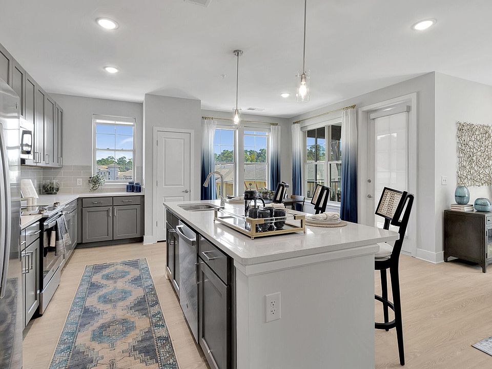 1st image of 55 Gardner Dr #4215