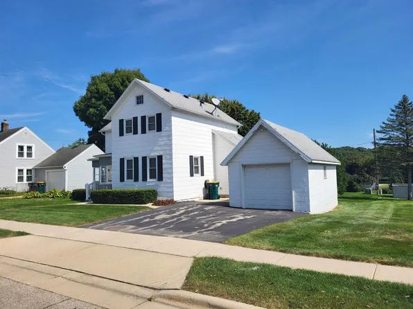 1206 2nd Street, New Glarus, WI 53574