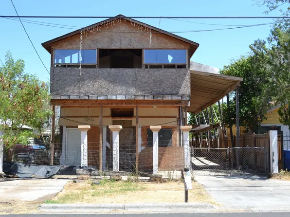 904 E Olive St, Laredo, TX 78041