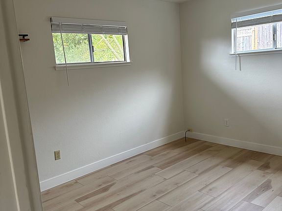3rd image of 311 Doris Ave #A