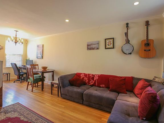 4th image of 816 Green St