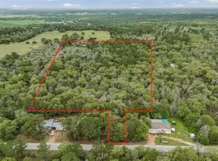 Commanche Dr, Smithville, TX 78957