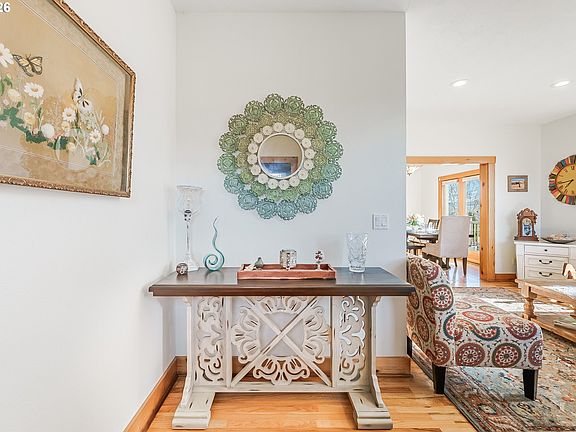 4th image of 1780 SW 18th St